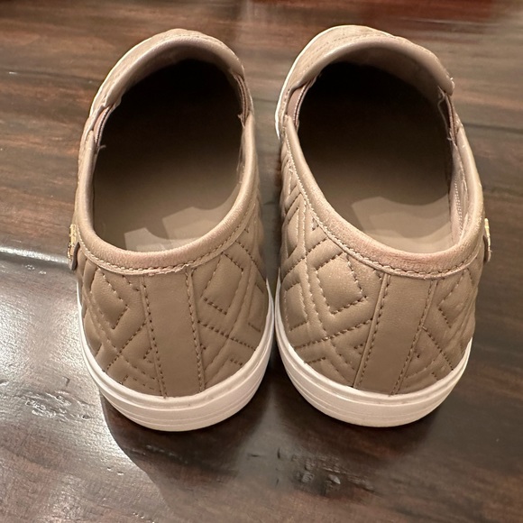 Tory Burch shoes - Picture 7 of 9